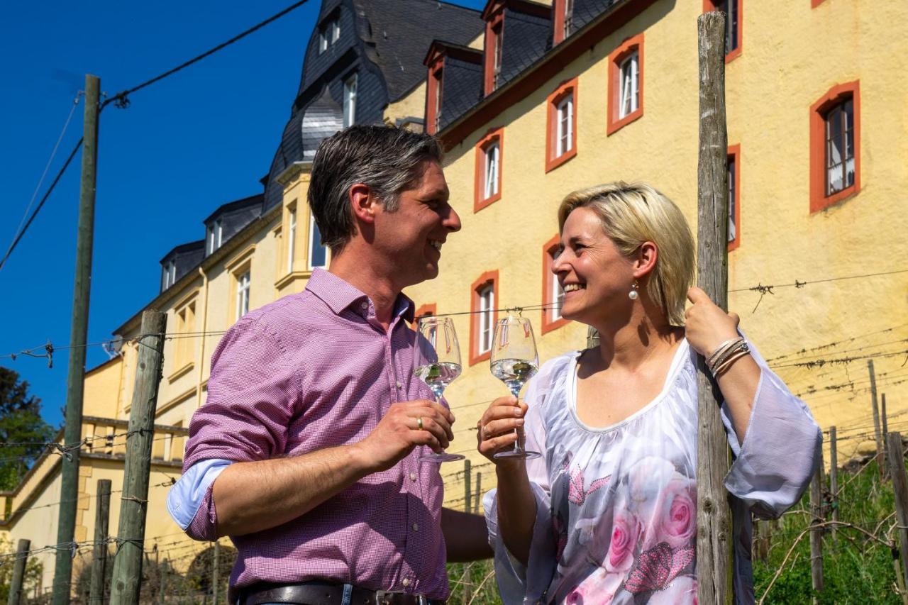 Kapelle - Urlaub Auf Dem Weingut Apartment Maring-Noviand Екстериор снимка
